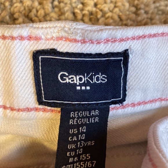 Gap Kids size 14 white shorts - Picture 3 of 3